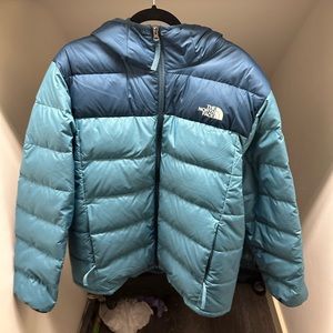 Men’s North face Puffer w/ Hood